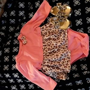 Baby girl bodysuit with shoes